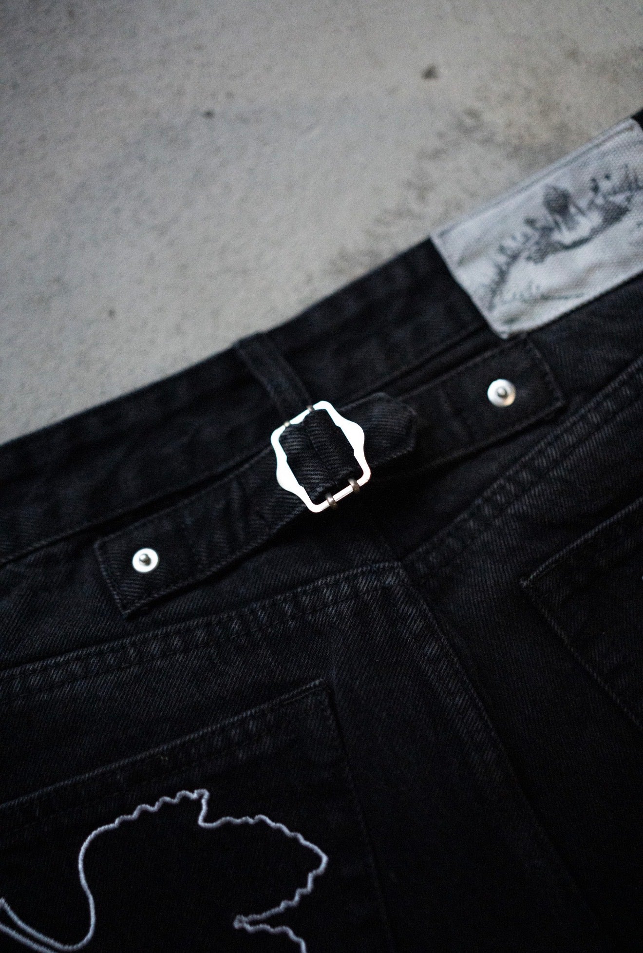 Shinji Jeans